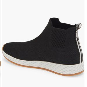 JSlides Teddy Knit Sneaker Boot - Size 10 - Black